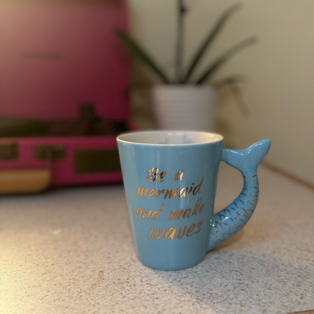 “Be a mermaid and make waves” Mug